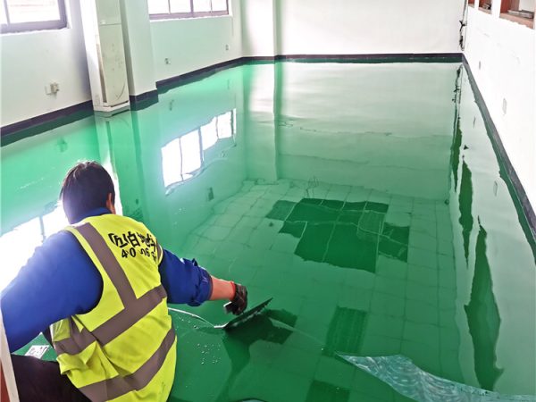 环氧树脂砂浆自流平地坪现场施工案例